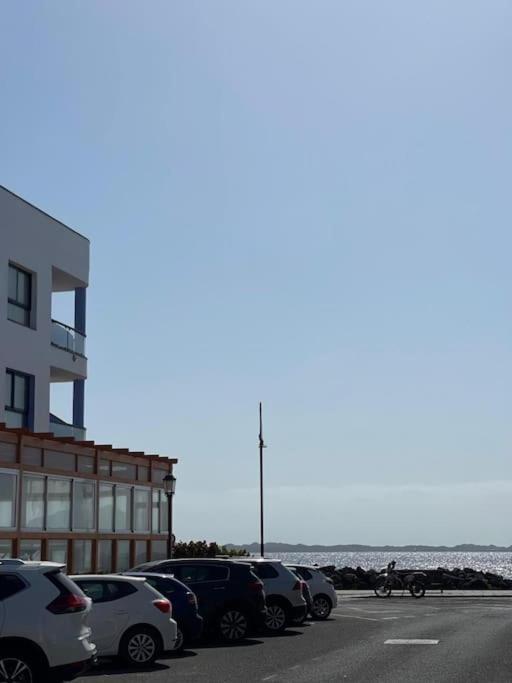 Oceano Azul Luminoso 50 Metros Del Mar En Centro Lägenhet Corralejo Exteriör bild